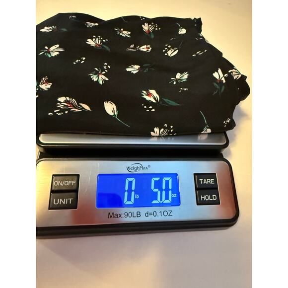 Banana Republic  Floral Tank Top Black Sleeveless Cottagecore Scandi summer chic - Picture 5 of 5